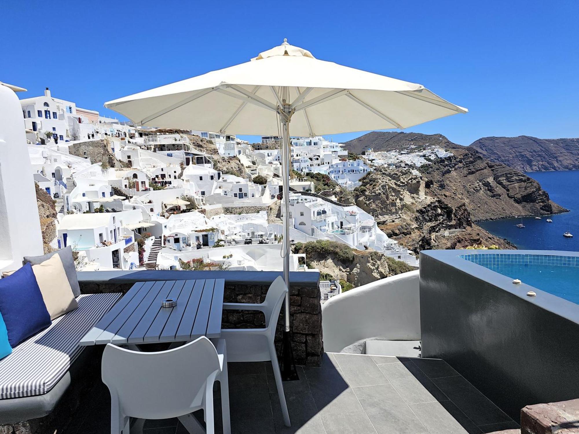 Aqua & Terra Traditional Cave Houses Oia  Exterior photo